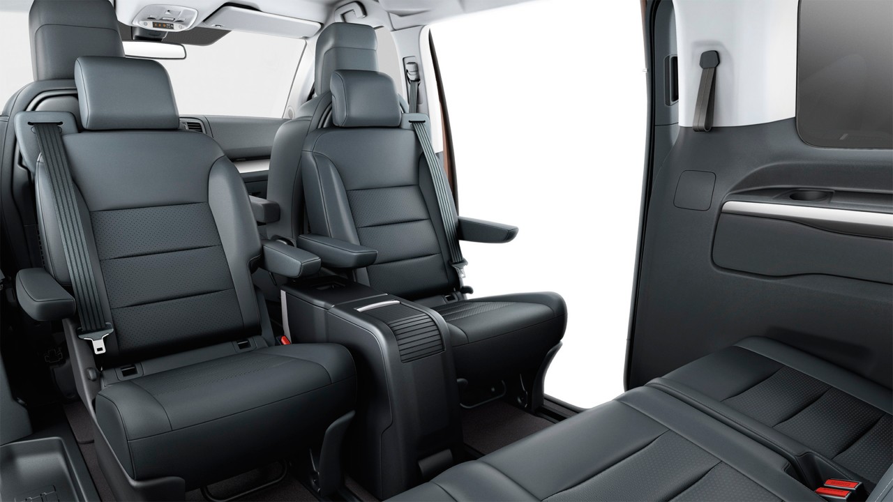 Model shown is PROACE VERSO VIP featuring black leather